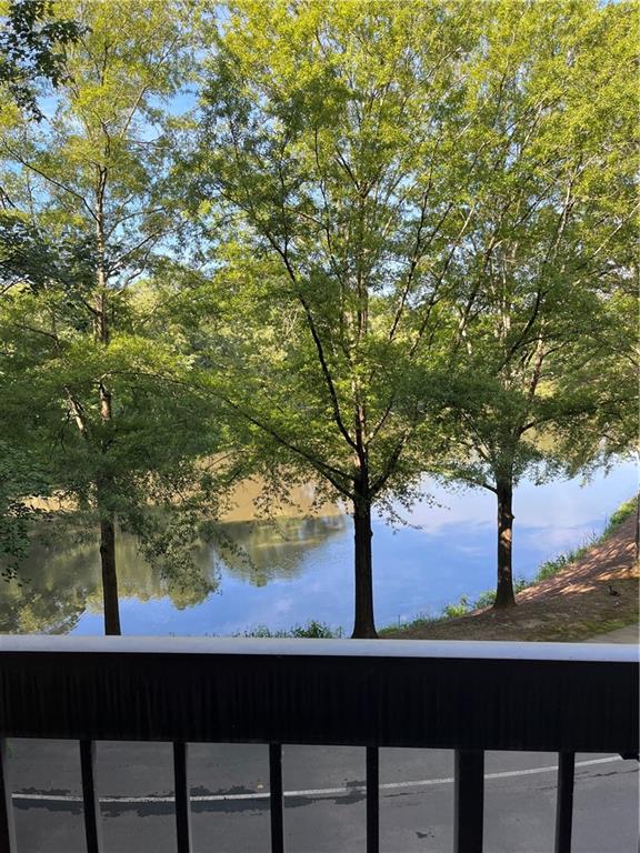 1800 Clairmont Lake Unit 326