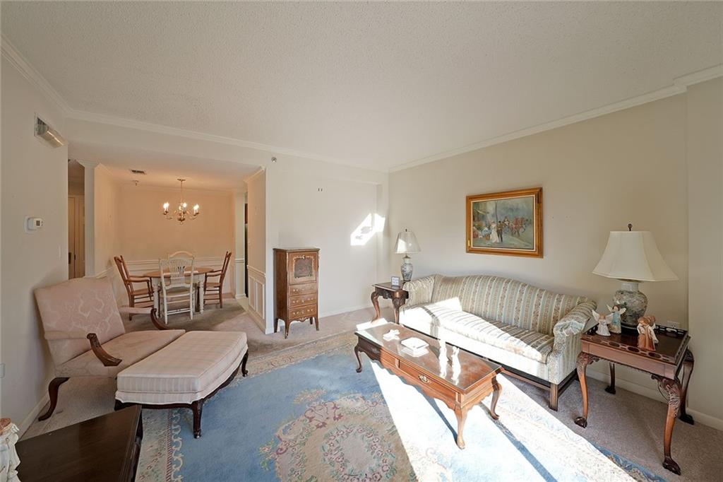 1800 Clairmont Lake Unit 326