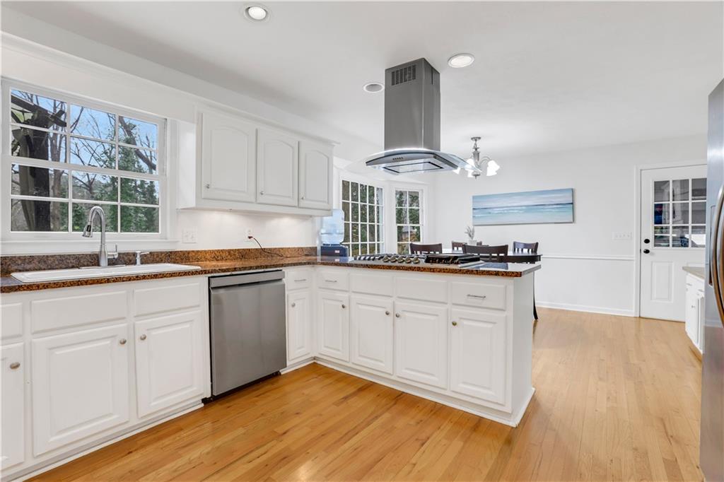 2225 Mountain Creek Drive