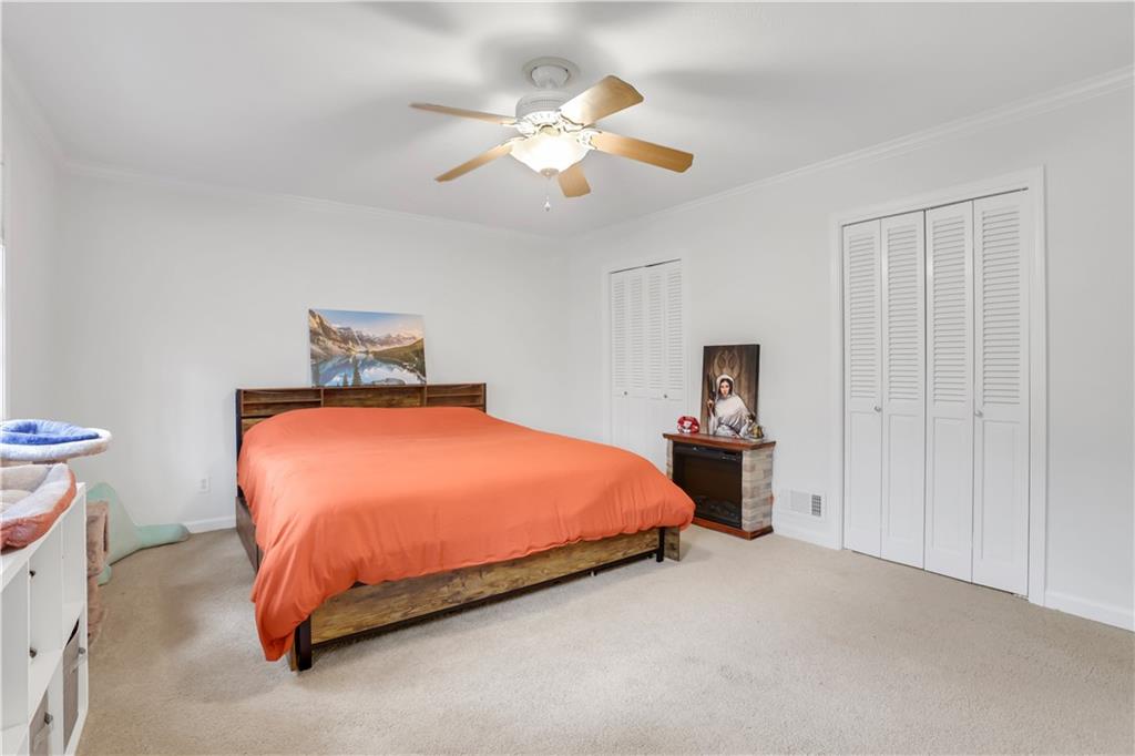 2225 Mountain Creek Drive