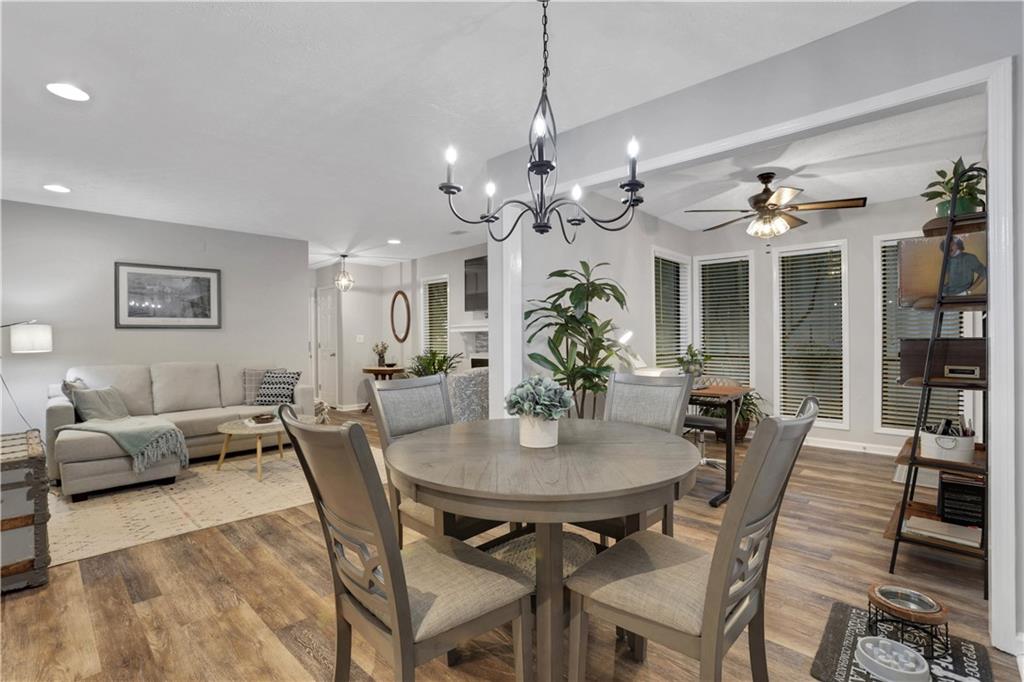 3864 Woodridge Way