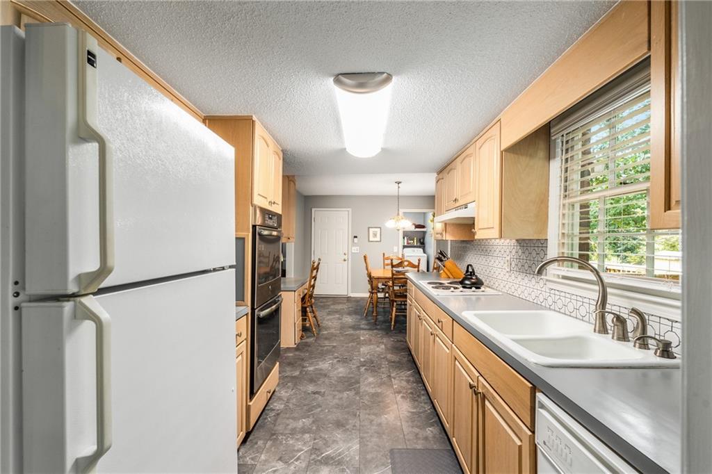 333 Emily Drive SW