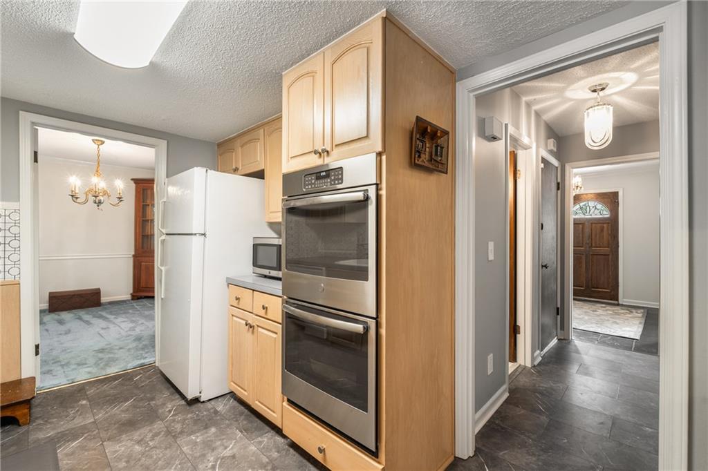 333 Emily Drive SW