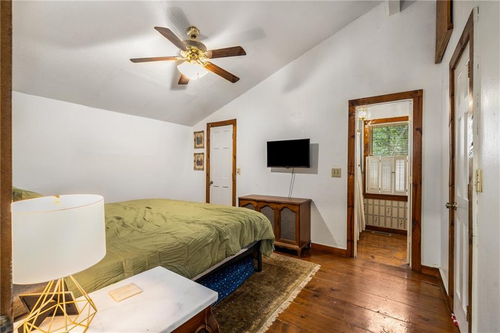 5270 Ozora Church Road