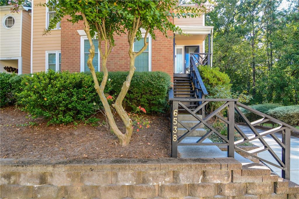 6538 Deerings Lane