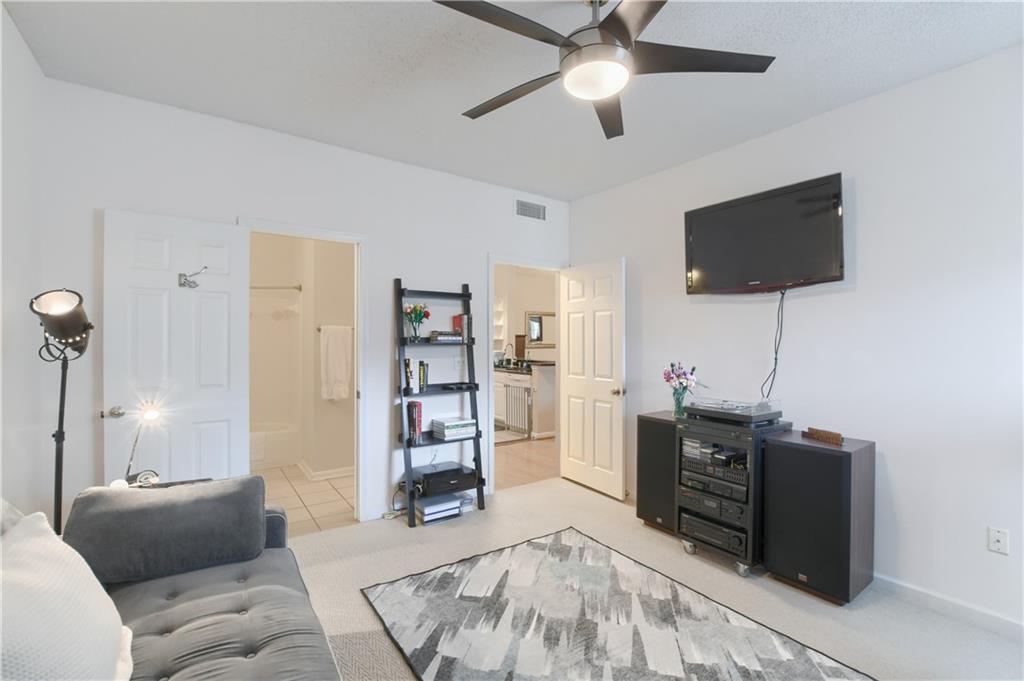 955 Juniper Street NE Unit 4324