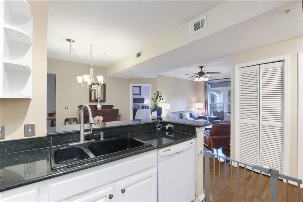 955 Juniper Street NE Unit 4324