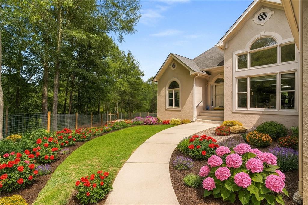 1621 La Fayette Drive