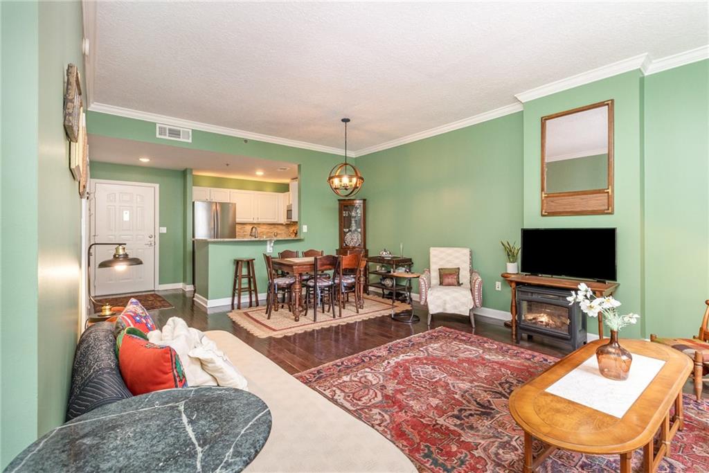 1101 Juniper Street NE Unit 822
