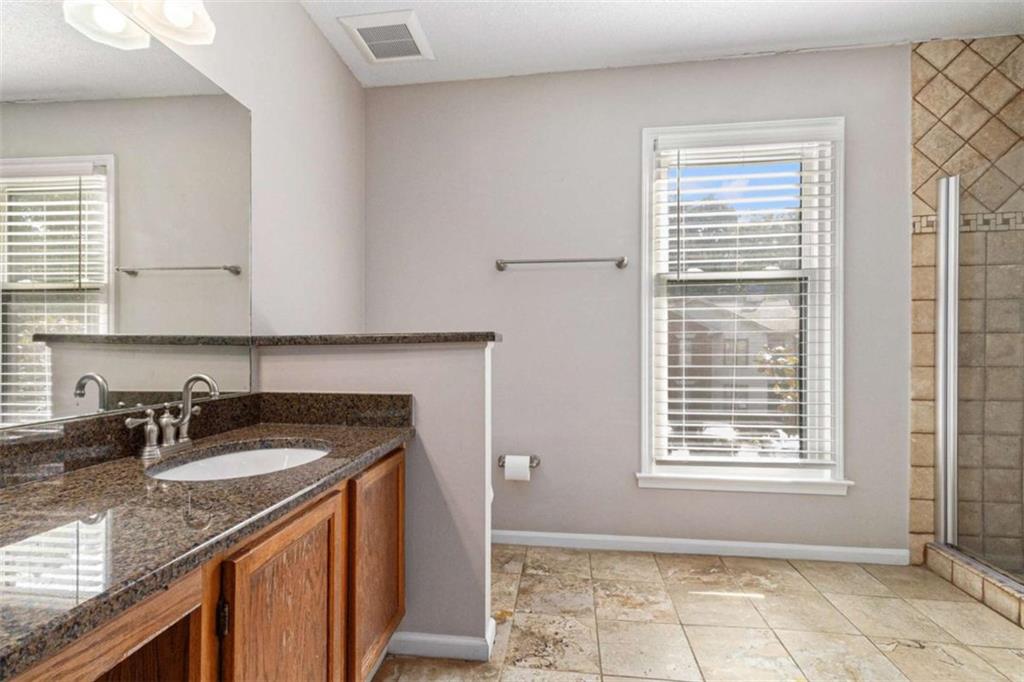 915 Garden Court Unit 915
