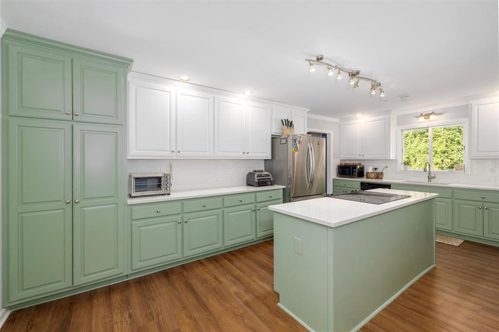 2174 Deer Ridge Drive