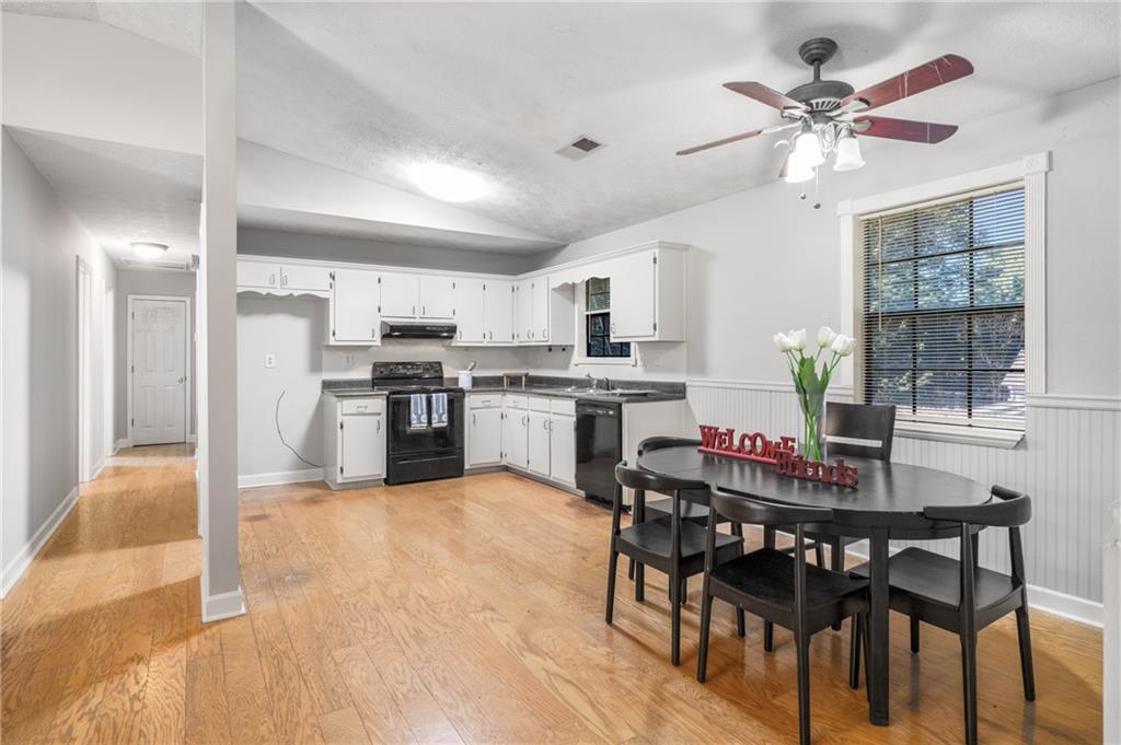 1141 Holly Hills Drive SW