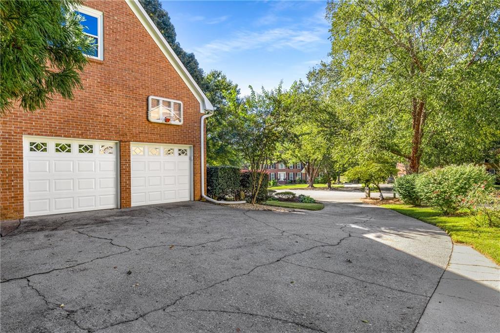 5041 Cricket Court SW