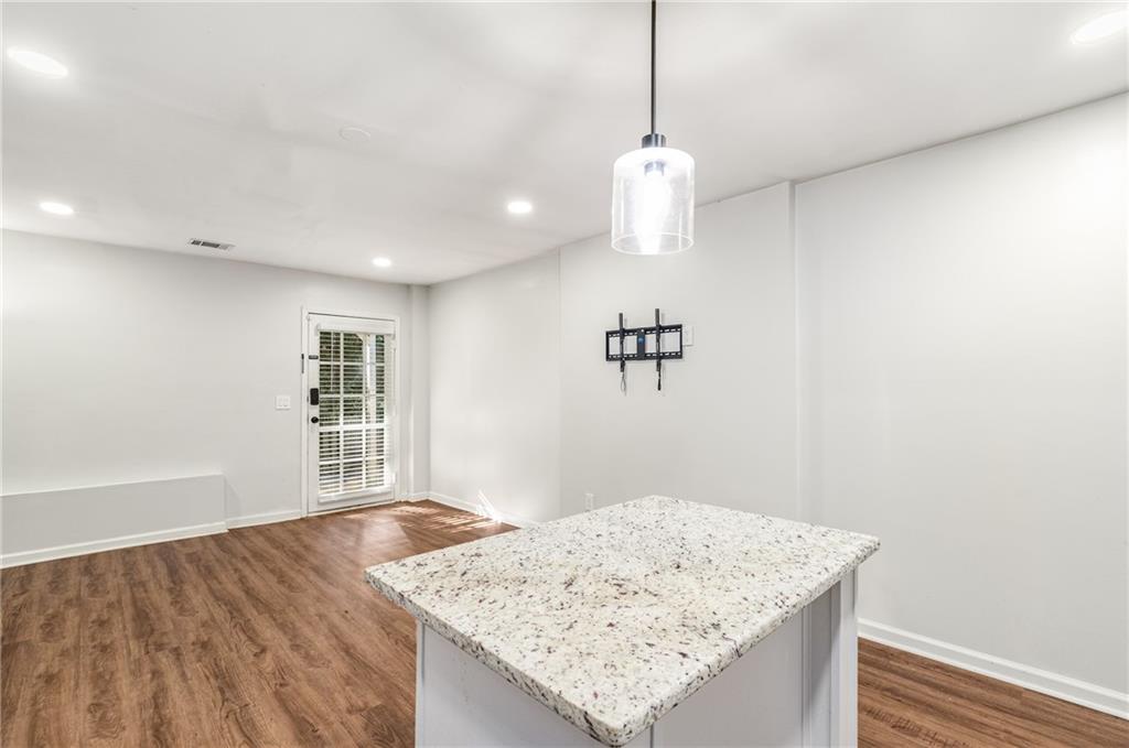 5041 Cricket Court SW