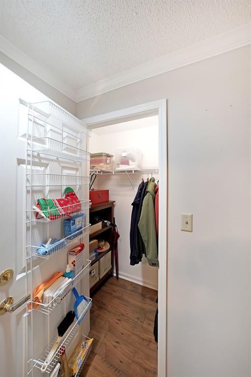 1800 Clairmont LK Lake Unit 427