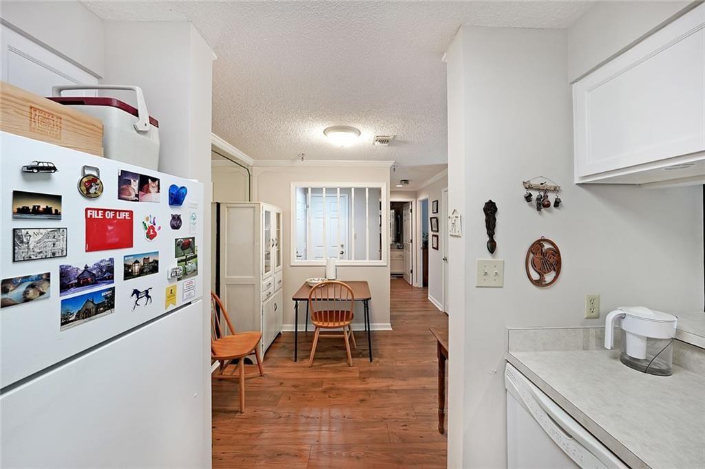 1800 Clairmont LK Lake Unit 427