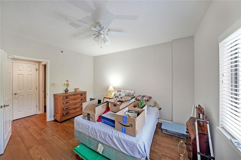 1800 Clairmont LK Lake Unit 427