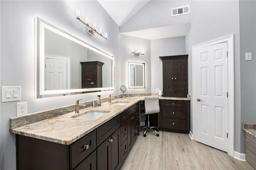 1722 Kanawha Trail