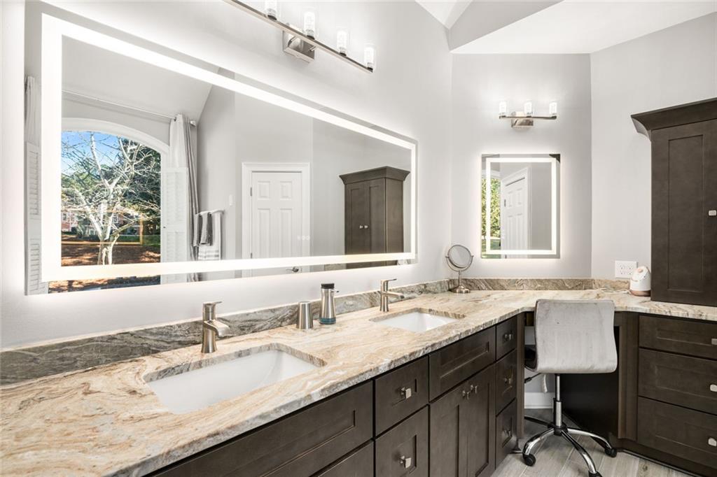 1722 Kanawha Trail