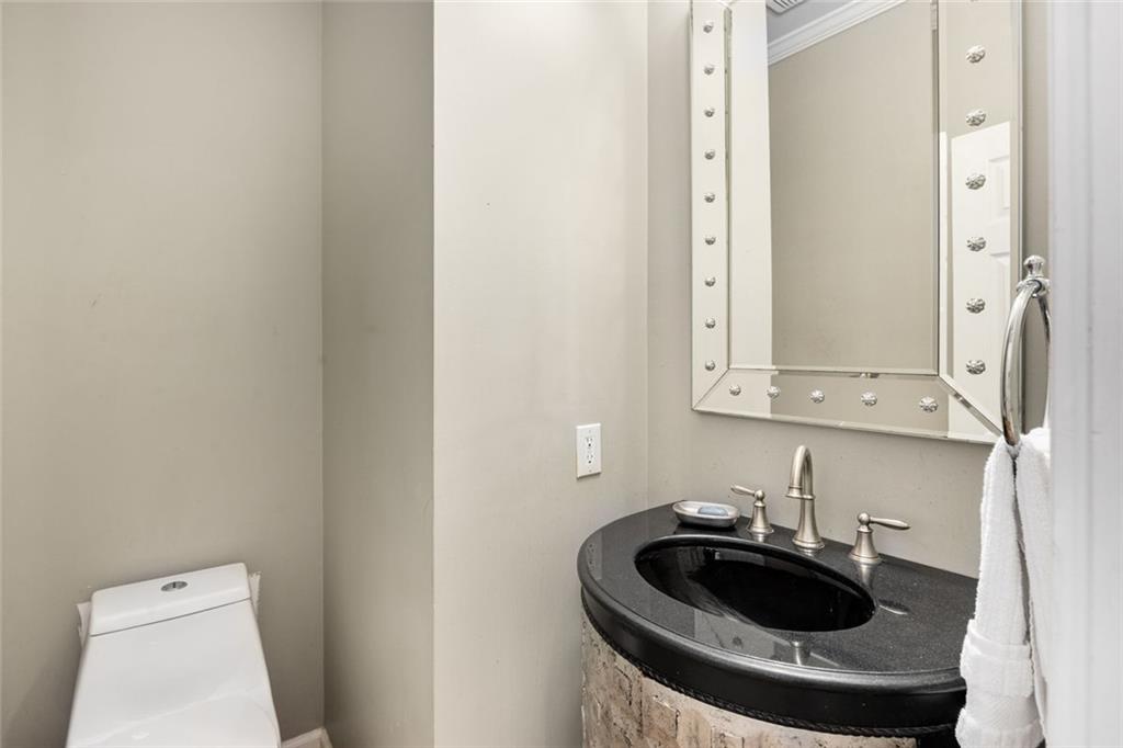 1722 Kanawha Trail