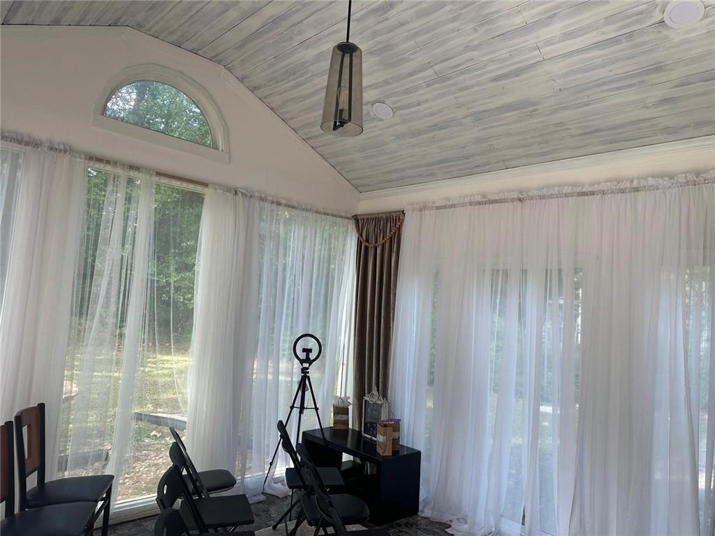 2122 Vista Dale Court