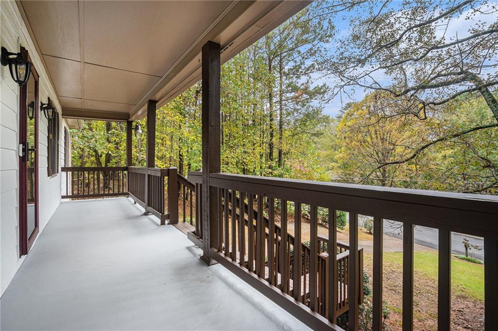 1883 Suwanee Terrace