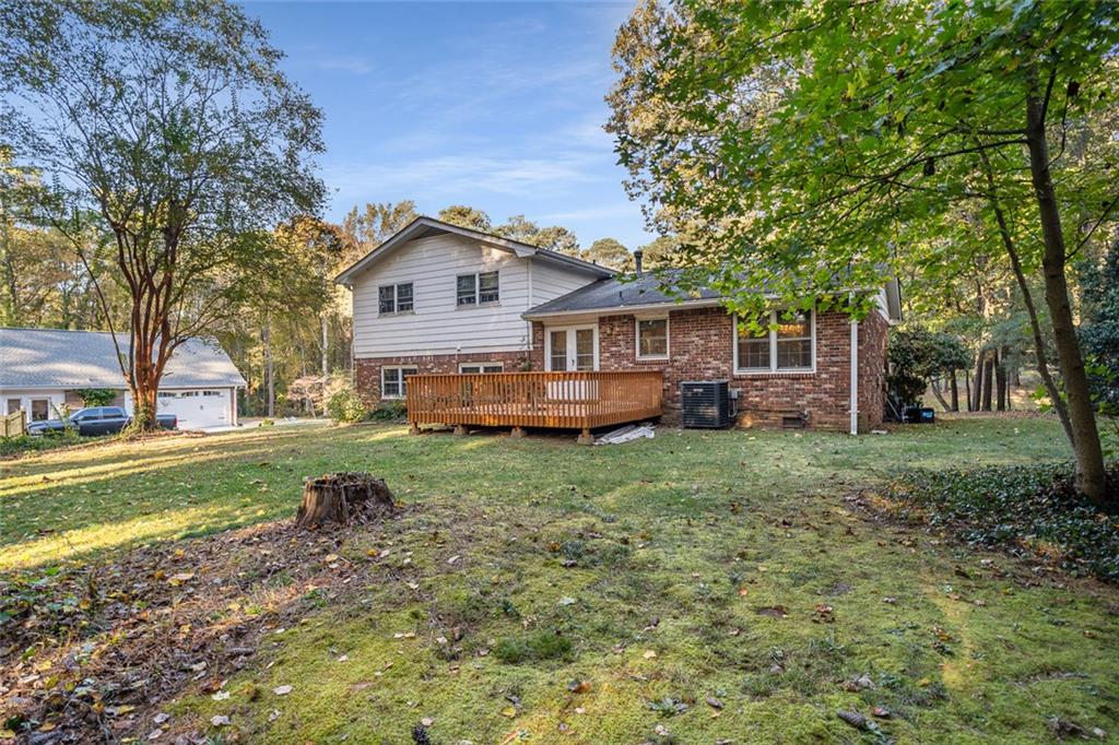 2252 Valley Creek Circle