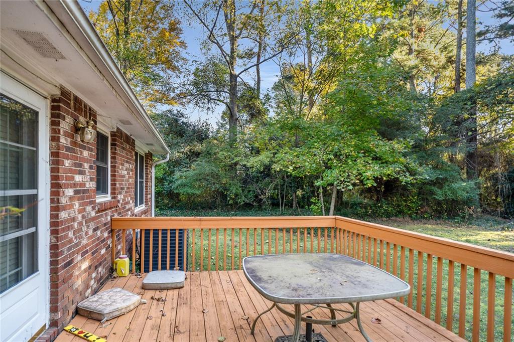 2252 Valley Creek Circle