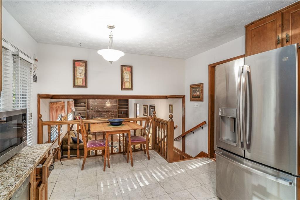 2252 Valley Creek Circle