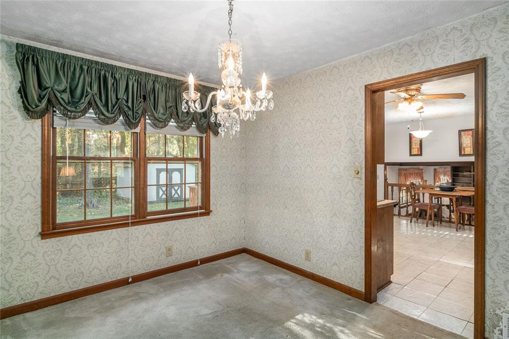 2252 Valley Creek Circle