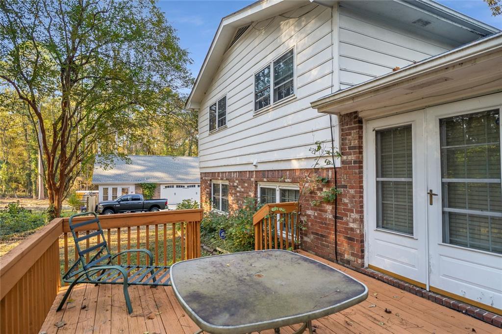 2252 Valley Creek Circle