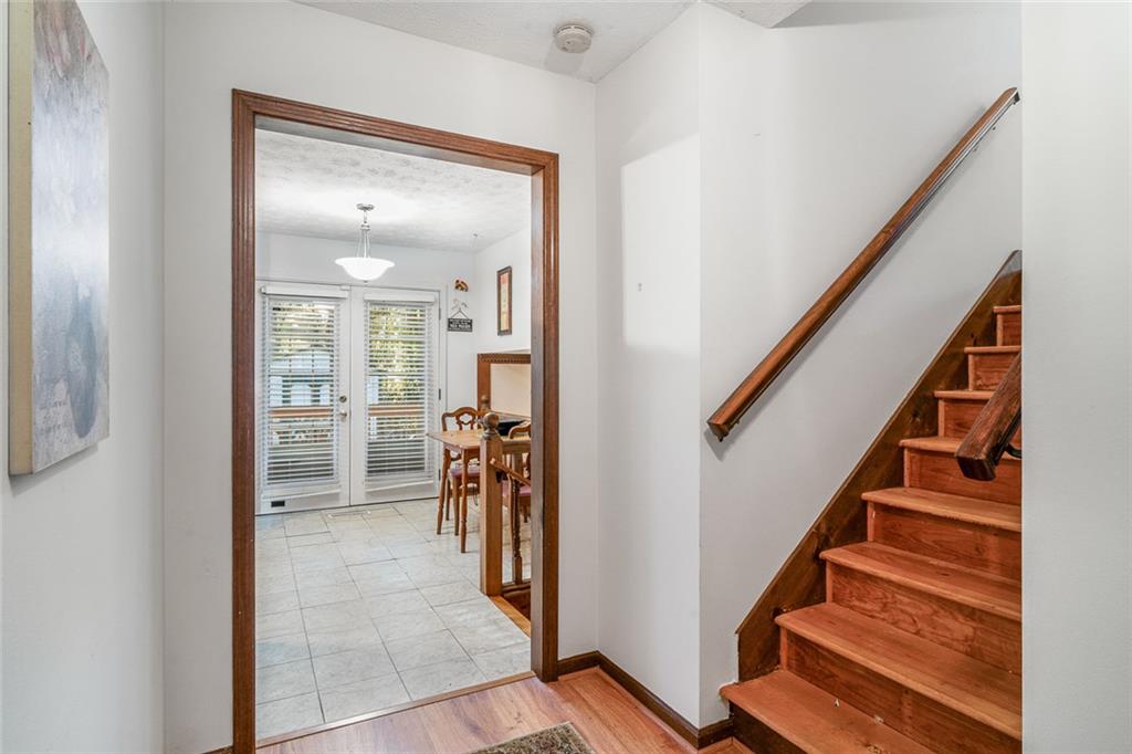 2252 Valley Creek Circle