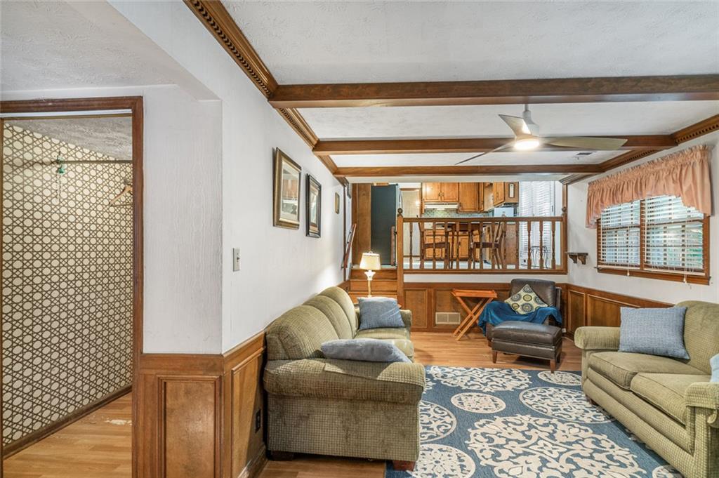 2252 Valley Creek Circle