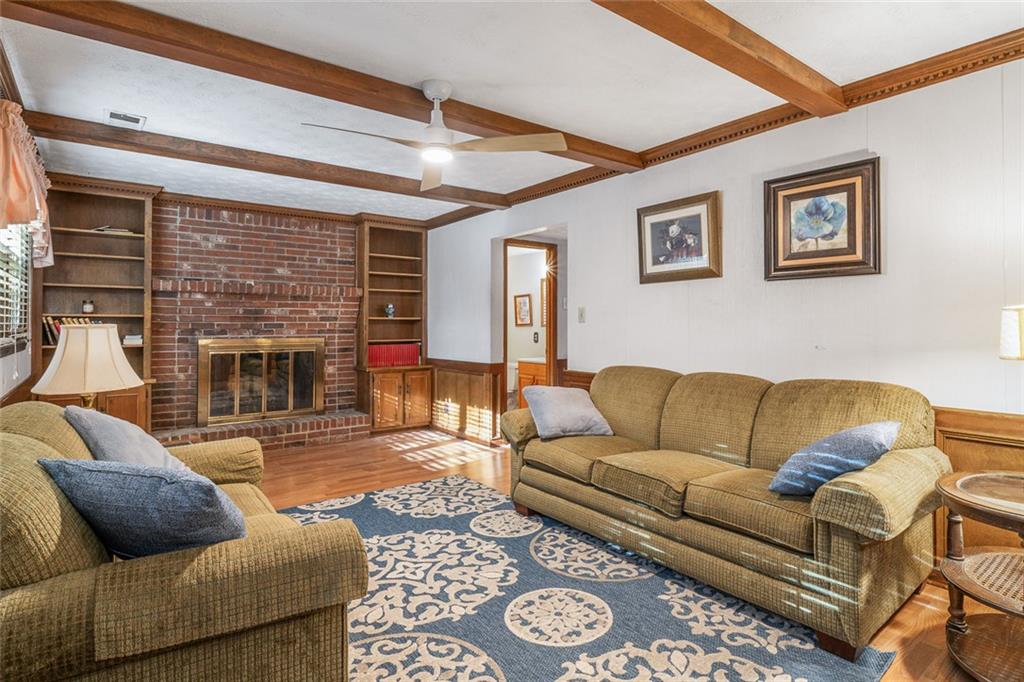 2252 Valley Creek Circle