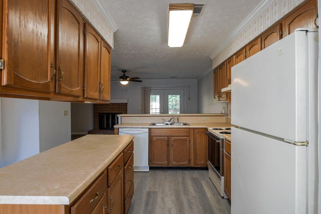 222 Forkner Drive Unit 26