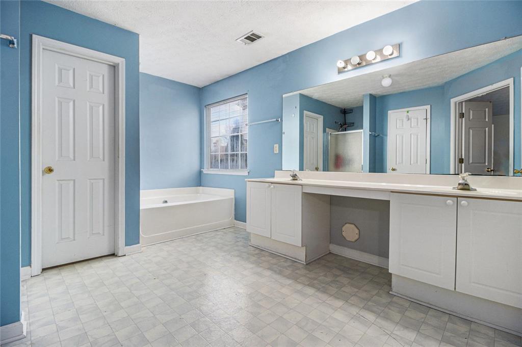 5937 Valley Green Road