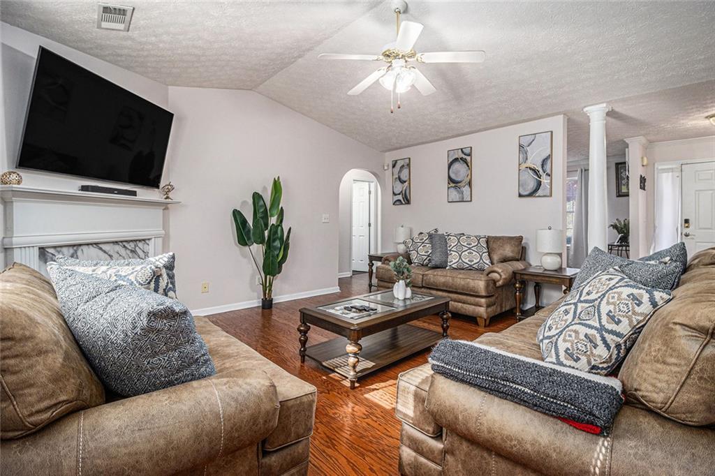 5937 Valley Green Road