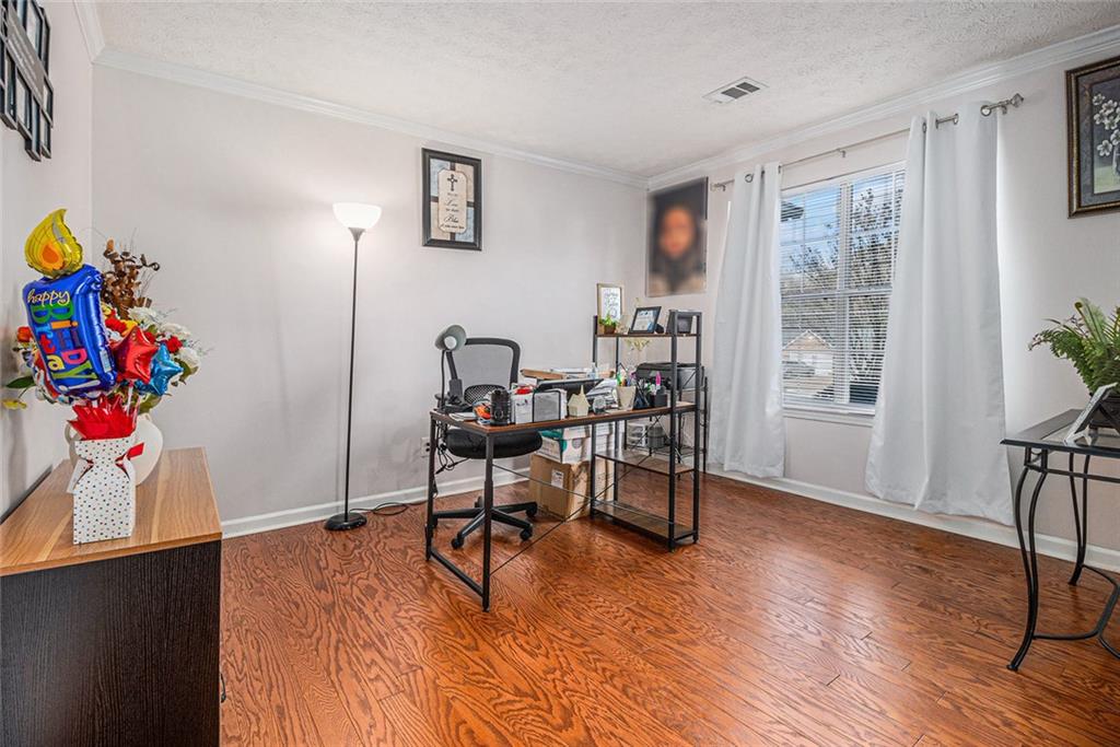 5937 Valley Green Road