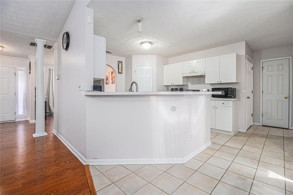 5937 Valley Green Road