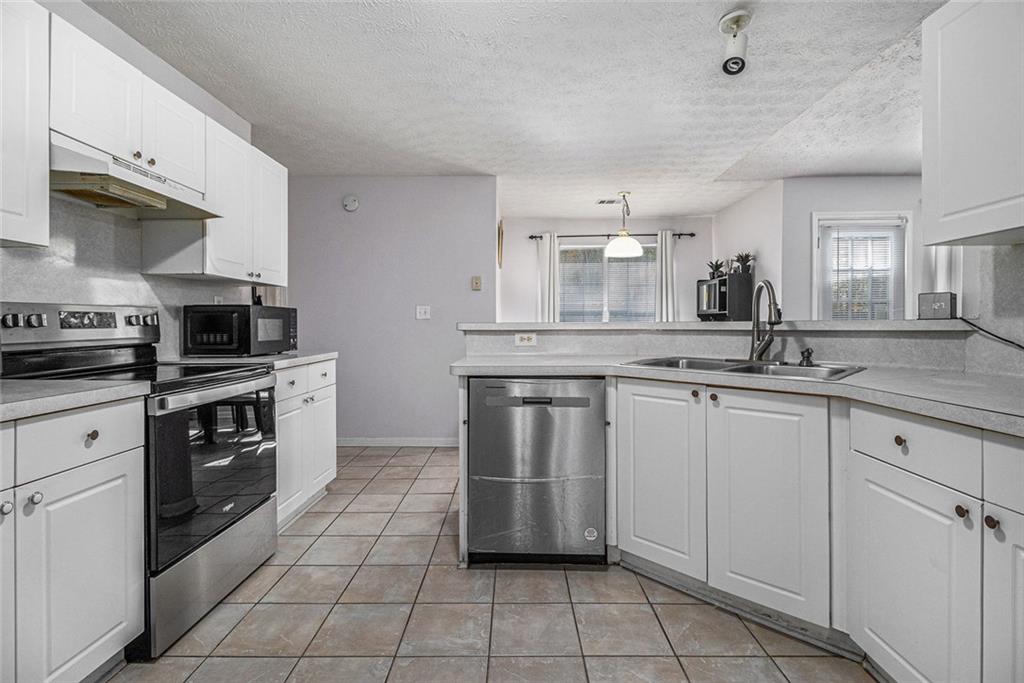 5937 Valley Green Road