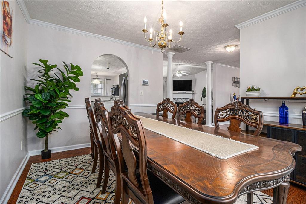 5937 Valley Green Road