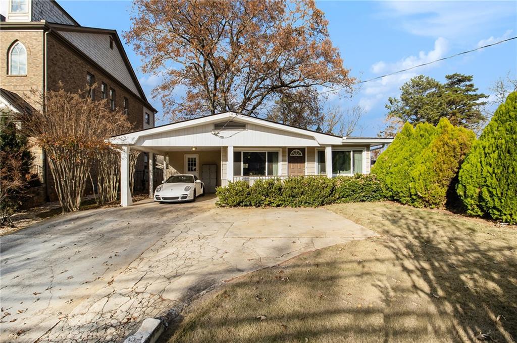 1320 Windsor Parkway NE