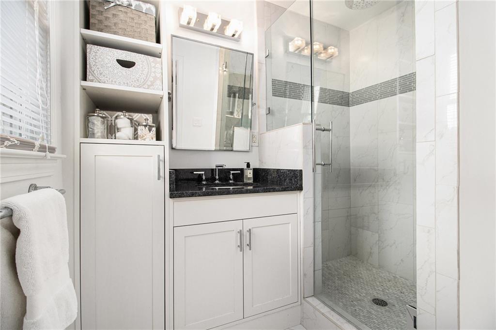 1320 Windsor Parkway NE