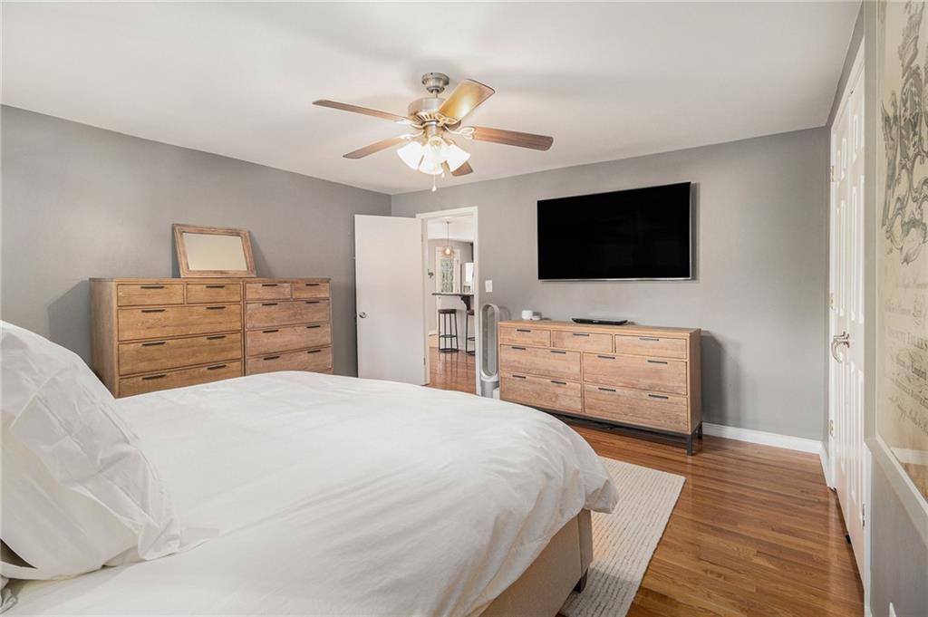 1320 Windsor Parkway NE