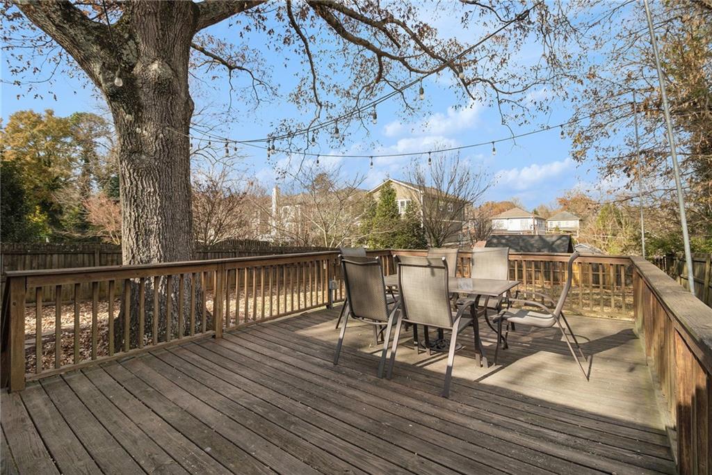 1320 Windsor Parkway NE