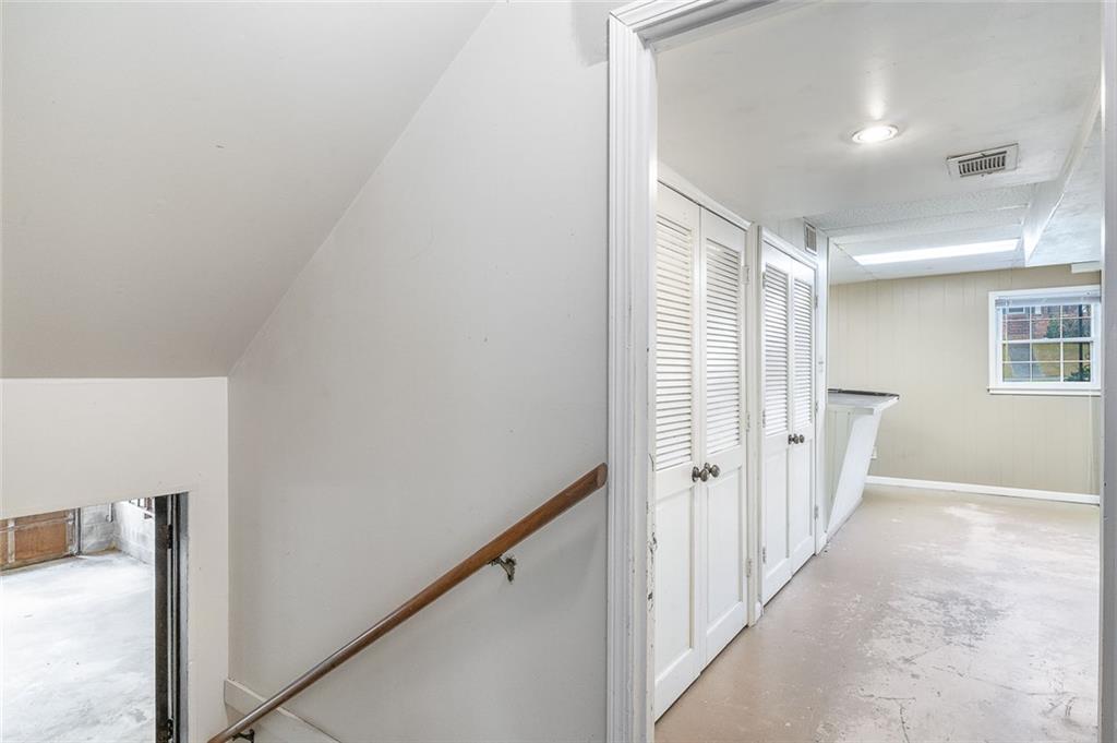 2738 Rainbow Ridge Road