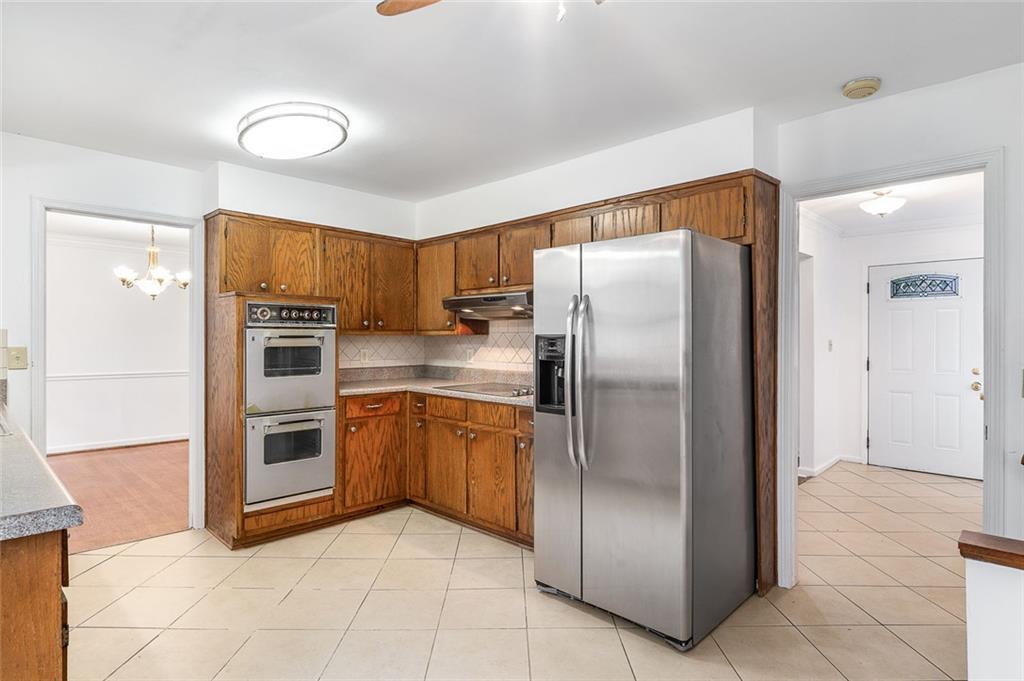 2738 Rainbow Ridge Road