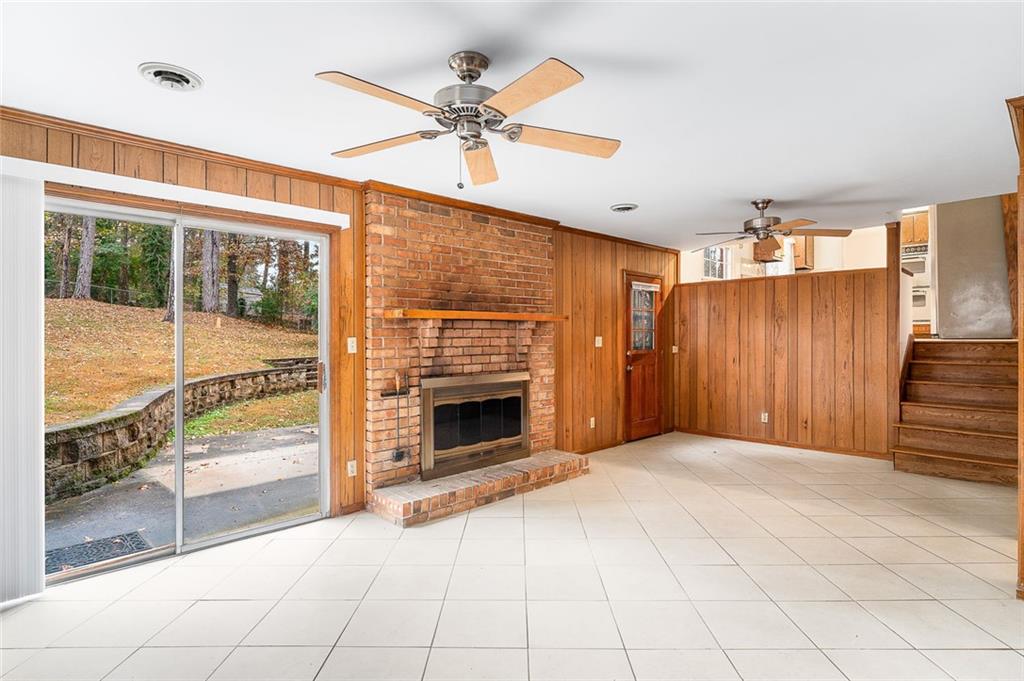 2738 Rainbow Ridge Road