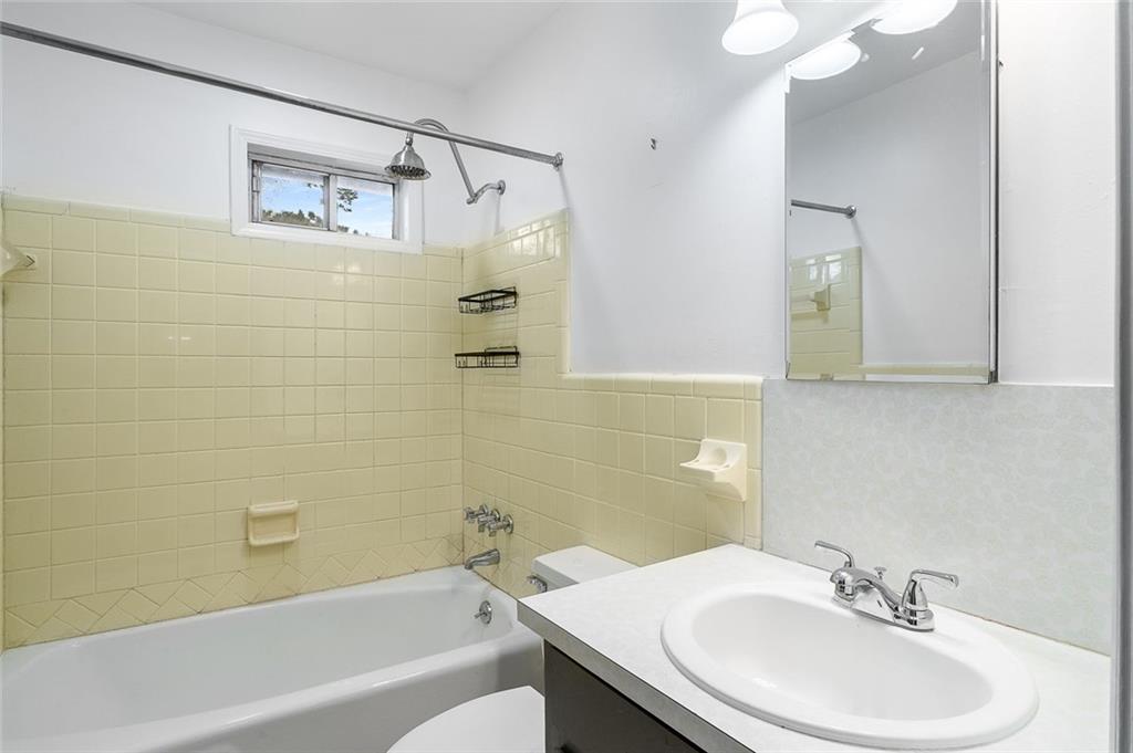 2738 Rainbow Ridge Road