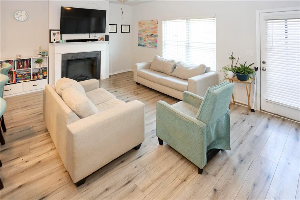 7488 Knoll Hollow Road